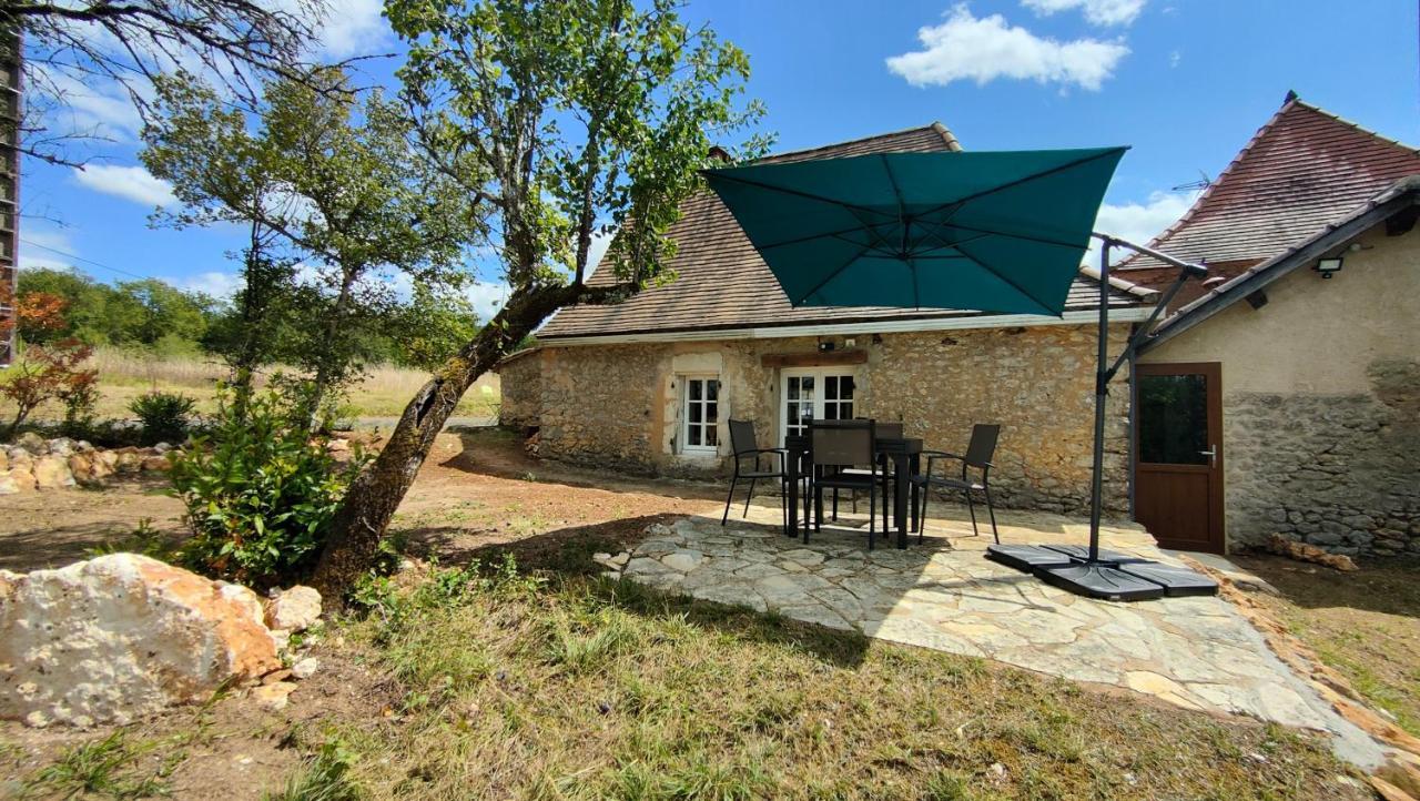 Gite Les Placettes Sainte-Foy-de-Longas Bagian luar foto